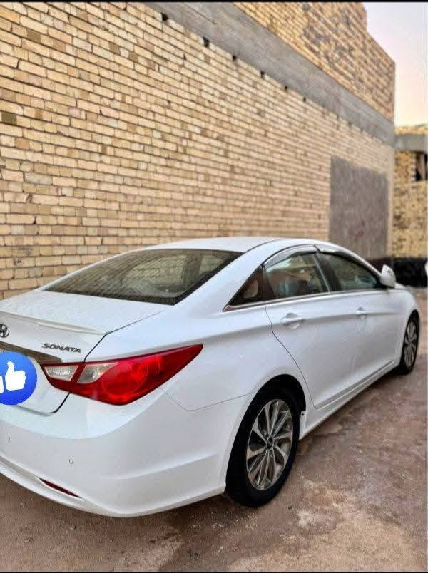 سلام عليكم سوناته موديل 14 خليجي بيه ثلاثه قطع صبغ أثر شخوط فقط بدون دواخل شرط والباقي كفاله عامه مكينه 2400دوش بلادي  تبريد حداديه تخم تاير جديد رقم بابل دولي بسمي    السعر 109وبيه مجال بسيط للاستفسار ***********
