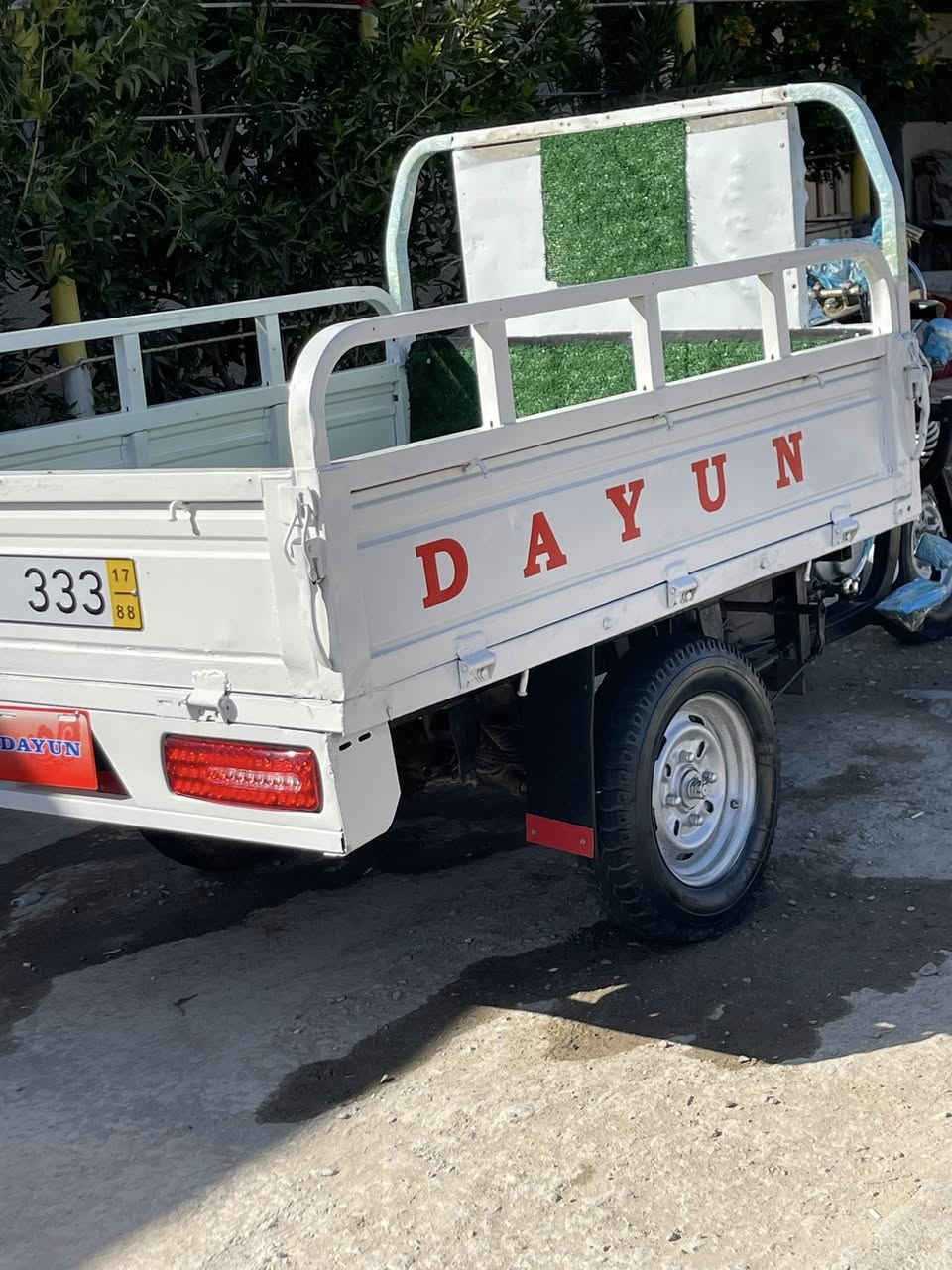 السلام عليكم
ستوته دايون 

مديل 2014

محرك جديد

مامفتوح محركهه 

تايرات جدد 

وراق صوليه 

كهربائيات جدد

سلف هندر 

شاير شغاله 

شاصي مكفول 

ركبه مكفوله 

مكاني ناصريه قضاء الرفاعي 

نتصل وبلخدمه 

***********
