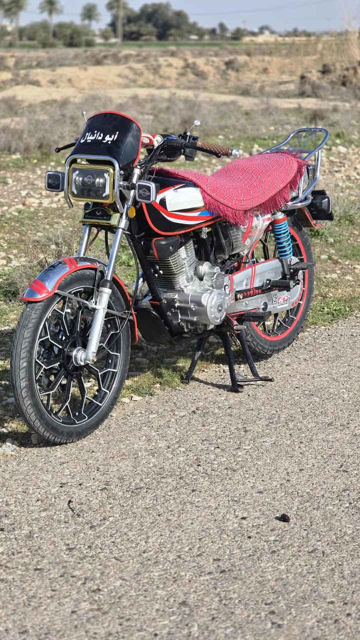 سلام عليكم دراجه نامي برو موديل ٢٥ محرك ٢٠٠ للبيع دراجه حلوه وكاعده متواجد فقط ع رقم واتساب ماعندي ***********
