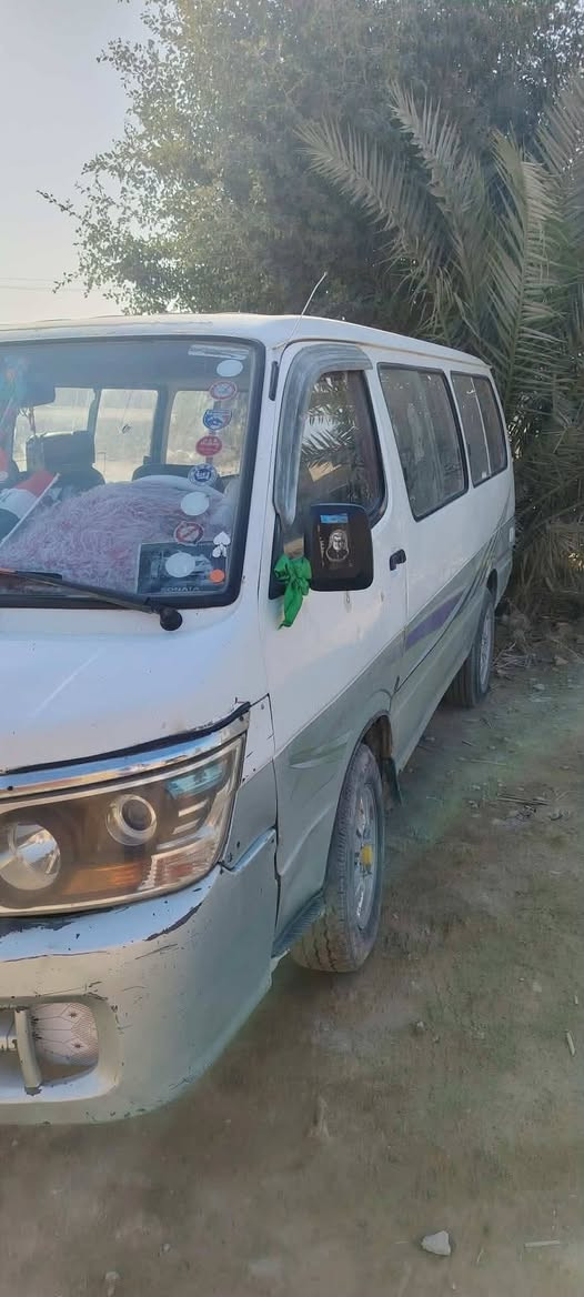 جنبي ناصي سياره حلوه ونضيفه مكفول محرك 3واي كير اكسن حداديه جديده تخم تاير. موديل 2009 ما ندل راعيها وما واصله سنويه منتهيه بل 2021سعر 35 بيه مجال حك جيه رقم ***********. ناصريه ? رقم بغداد
