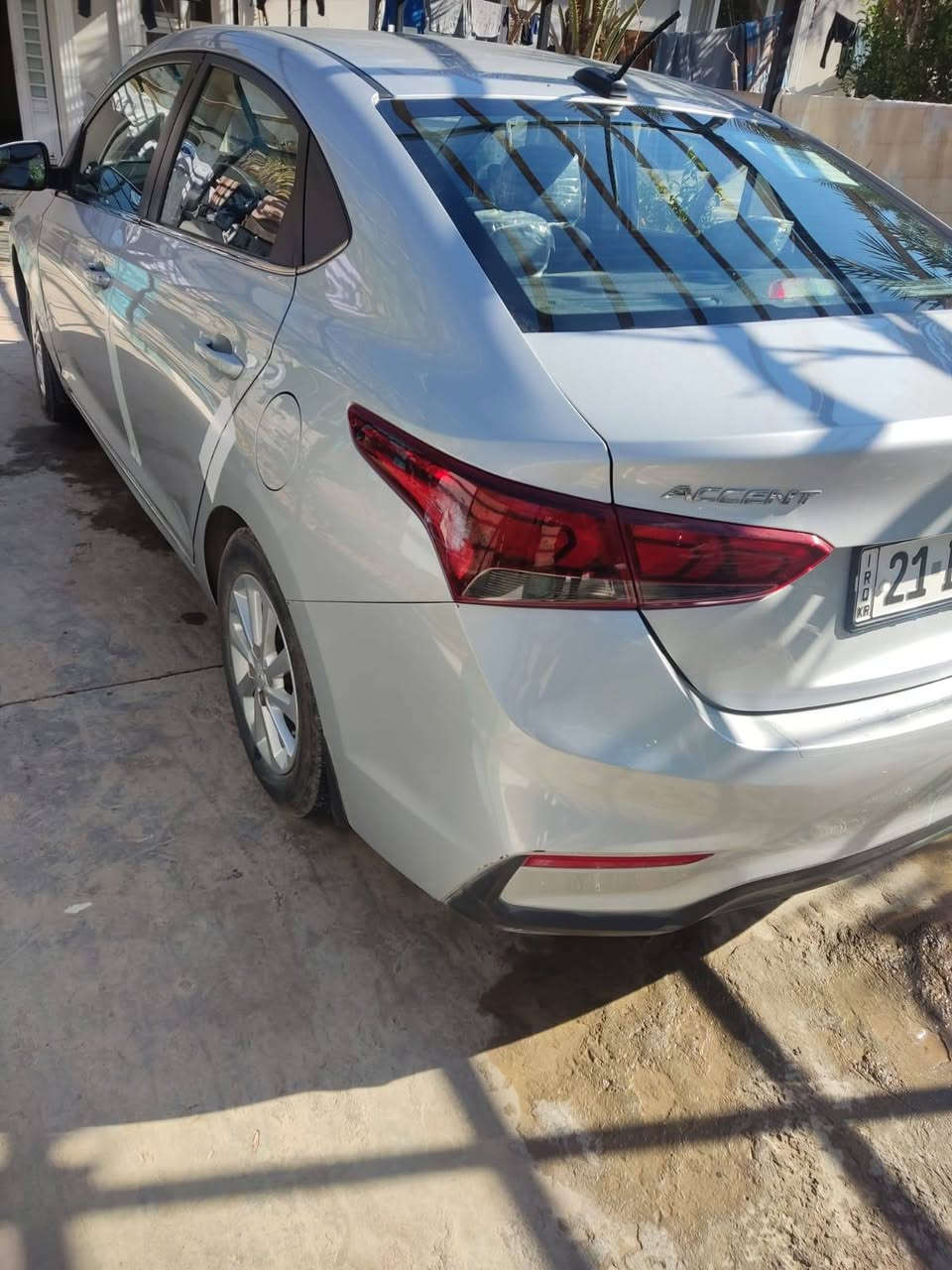 للبيع سياره اكسنت وارد امريكي موديل 2019 دواخل محرك و كير مكفول تدفئه تبيريد مكفول كله شغال تخم تايرات جديد ماشيه 62 
***********
