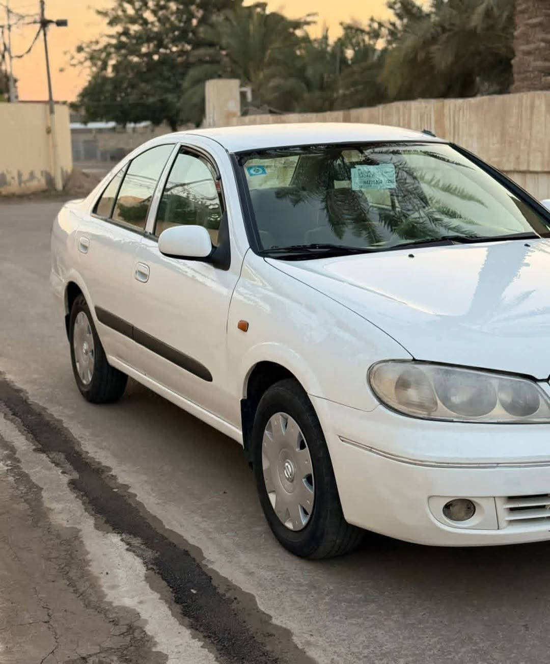 السلام عليكم للبيع
نيسان سني ياباني 2008 رقم بغداد شرط التحويل. 
بيها الجاملغ الأمامي وشبر بلباب بدون دواخل. كير محرك مكفول تخم تاير صدر كله جديد مابيها اي نقص 
السعر 95ومجاال بسيط 
مكان السياره صلاح الدين قضاء الضلوعيه 
***********
