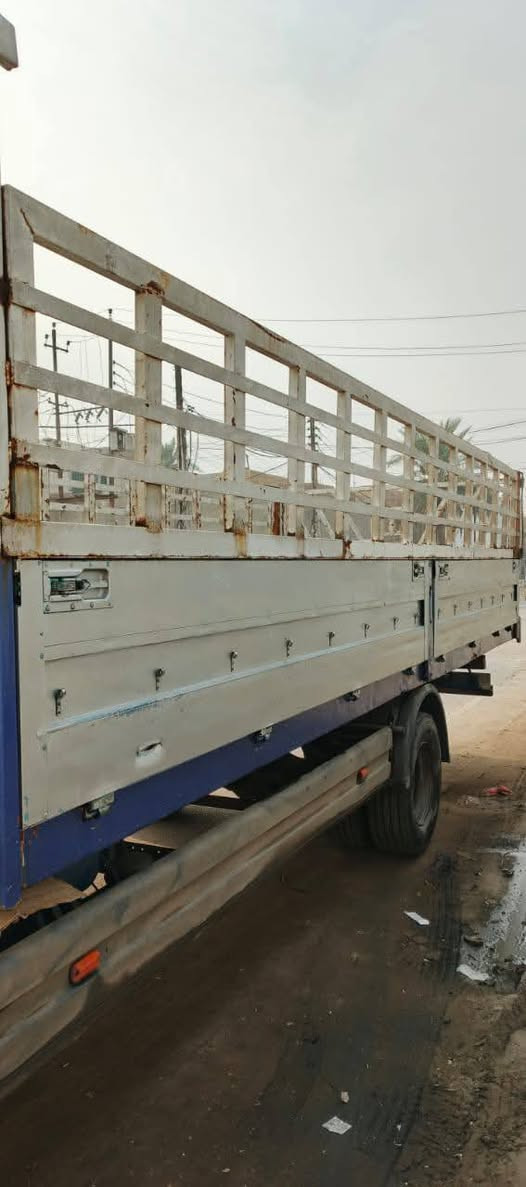 بدي اتيكو للبيع طول 7مترو10سم كاعيه حديد جوانب متحركه للاتصال ***********
