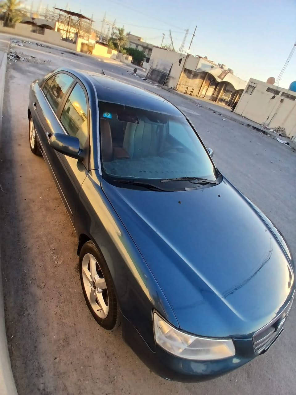سوناتا موديل 2006
محرك 3300 كامله مواصفات تخم تاير صدر امامي وخلفي جديد فتحه سلايت 
رقم بغداد بااسمي سنوية وهزه جديده السياره ناعمه وخير من الله السياره مال جني بيهه صبغ حزام 
ب83وبيهه مجال 
*********** بي واتساب
