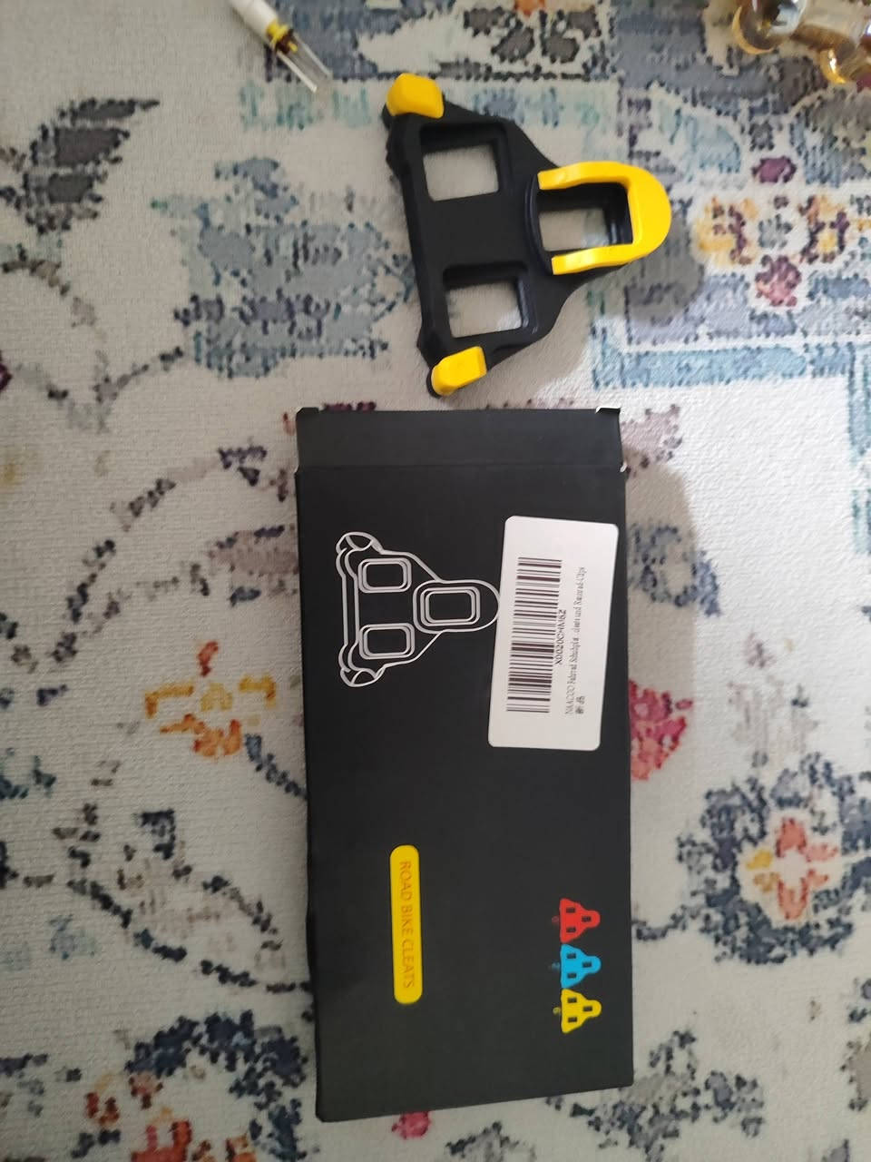 كعب يربط على كعب الحذاء دراجات سباق 
سعرها 62$ في موقع ايبي اني ابيع الزوج اب 25 الف فقط مكان كركوك


**إذا كنت صاحب هذا الإعلان وتريد حذفه لأي سبب، رجاءا أرسل رسالة إلى الدعم الفني**