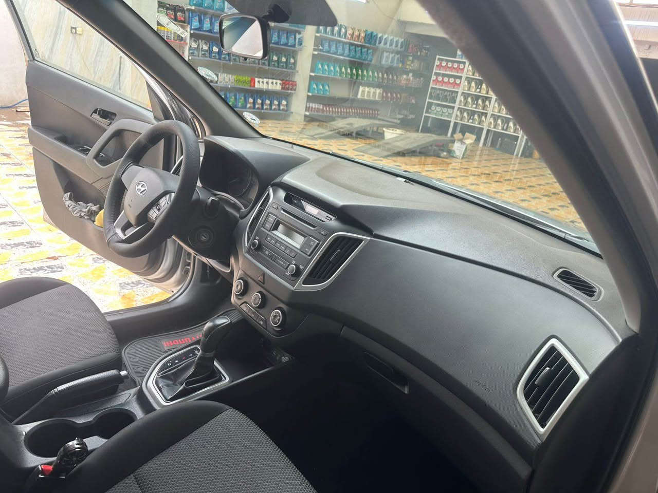 هوندا كريتا ٢٠١٨بيدون سبخ ماشي ١٠٠الف سفر هينا بيها سويجين سبير بعد ما نازل سيارا اهواي نضيف لي سعر ١٢٢يشويا مجال رقم موبايل واتساب *********** أربيل, العراق
