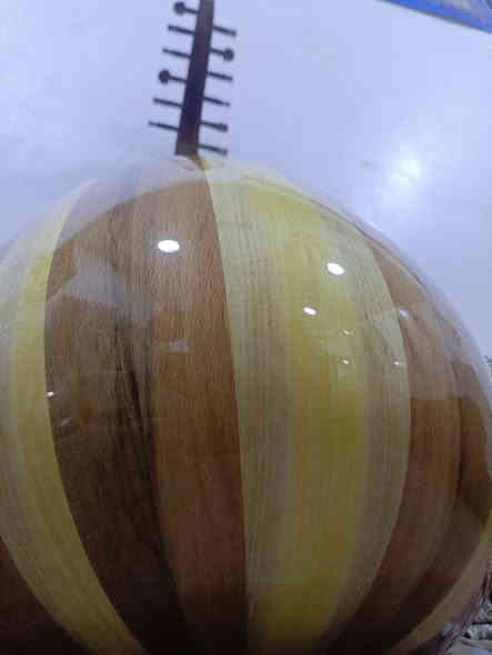 آلة العود نوع الخشب (زرياب سوري) صنع عراقي نوعية اصليه 
استخدام ايام فقط بعده جديد ( ويه جنطة جلد اصلية+ ريشة للعزف+ اوتار احتياط + كورس تعليمي مكون من ٨ فديوهات ) الي حاب يشتري يجيني خاص نتفاهم 
" محتاج مبلغ والا ما ابيعه " 
#العنوان_حديثة_الرفاعي
#السعر ١٥٥ الف وبي مجال بسيط
#الرقم***********2
