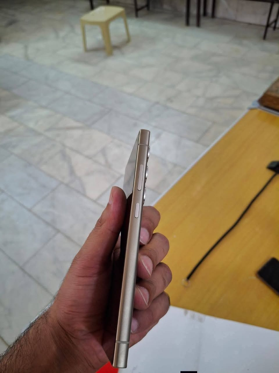 السلام عليكم S 24 نضافه 100 بل 100   مستخدم سبوع فقط دبل سيمكارت السعر  مليون و100  العنوان بغداد بسمايه ما متواجد على الفيس رقمي بي واتساب  ***********{  ***********
