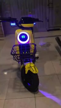 للبيع دراجه شحن R9 موديل 26 1 كدامك عينك نظافه   2 تجي خمس بطاريات   3...