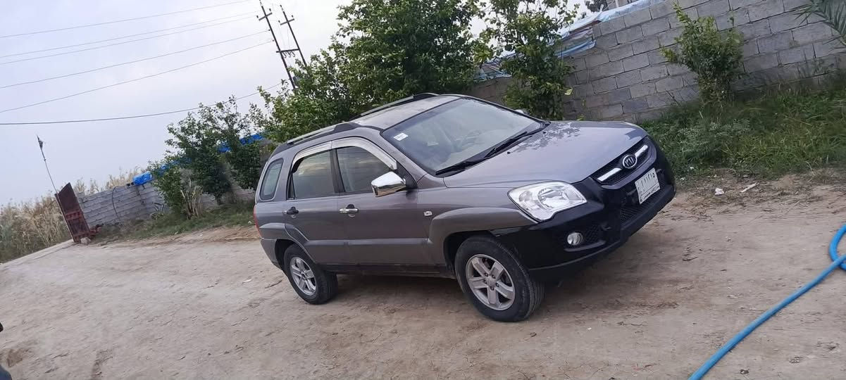 سلام عليكم لبيع  سبورتج.  رقمه    صلاح الدين.  مكانهه السياره بديالى. موديل 9. ‏   ‪***********‬‏      لستفسار.عله.   رقم.    سعره. 115.
