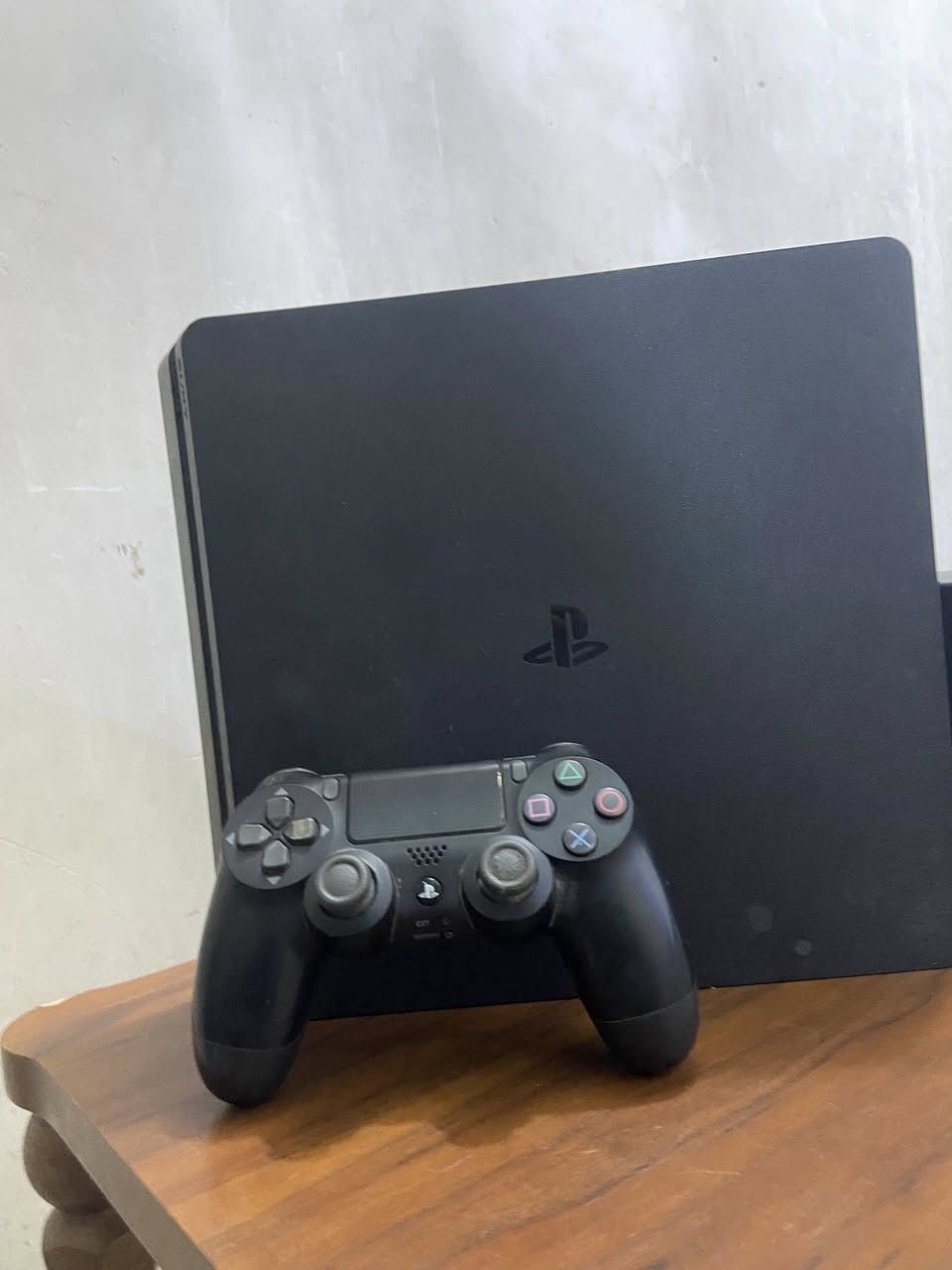 بلي فور لوك ستيكر ما مفتوح نضيف كلش مهكر نضام 12 واحد تيره وياه جوستك اصلي وياه كارتونه السعر 280 بي مجال بسيط علق تم واني اجيك خاص


**إذا كنت صاحب هذا الإعلان وتريد حذفه لأي سبب، رجاءا أرسل رسالة إلى الدعم الفني**