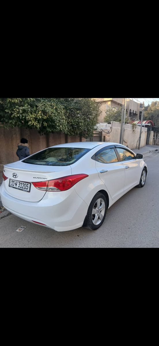 سلام عليكم النترا للبيع 2014 مكفولة ظربة صبغ بارد عدا طخة خفيفة بخشم الجاملغ الامامي الايمن مكينة1800 مكينة وكير مكفولات صدر امامي وخلفي جديد اتصال*********** واتساب موجود ماشية 112الف مكان السيارة بغداد البياع
