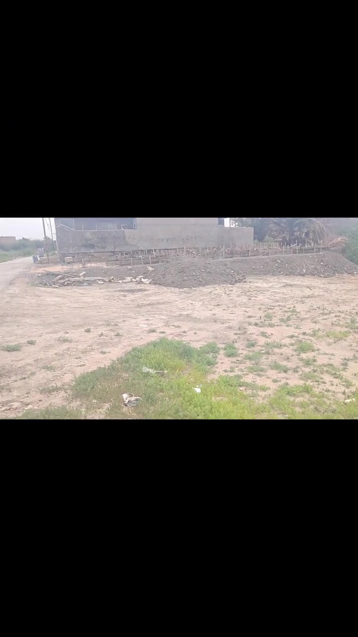 قطعة ارض طابو زراعي سند 25 ....بالسند 400 متر بالواقع 480 متر،🚧 الوجه 20 والنزال 24 متوفرة جميع الخدمات تبليط وكهرباء وماء... مكان القطعة قطع بيت رزين..
 
للاستفسار ***********
