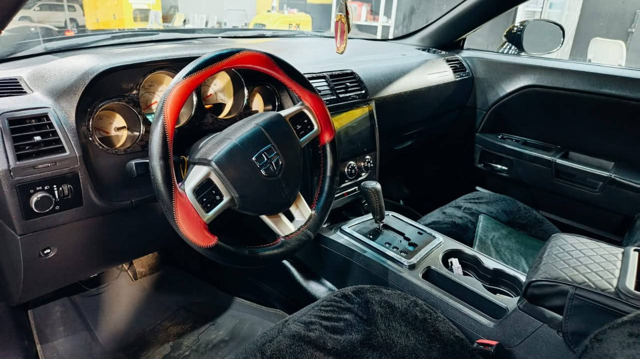 دوج جالنجر 2013 sxt 
٢ سويج شغال
٦ سلندةر 
تحكمات سكان 
شاشة ايباد تبريد مركزی 
سستم صالنصا شريكة 

🟪 السعر  :: الطلب في التعليقات ويوصلك مباشرة ✍️ 📩

٤تاية ويل جديد امام غلف تغير ٢٠٢٣ 
صبخ عام بس جمالية بدون ضربة بدون دواخل بدون ارباكات امام غلف كبس مامفتوح كير مكينة تبديل زيت كير مكينة جديد سنوية قديمة ٣٠٠$ غرامة وةكالة بةاسم 

رقم صاحب سيارة
***********
***********
