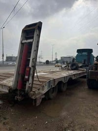 عربانه لودر للبيع    07813663631   الطول 7.5  العرض 3 متر  الارتفاع 85...