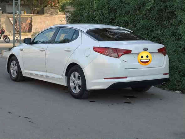 السلام عليكم كيا اوبتيما كي 5 بيه صبغ بابين فقط سياره وارد كوري سيا نضيفه خير من الله صدر حداديه جدد تخم تاير جديد سياره جاهزه   ***********
