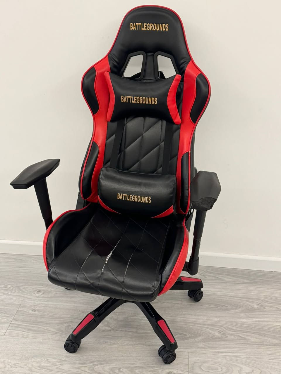 للبيع مستعجل

السليمانية - رابرين

للتواصل واتساب ***********

الكرسي ب 50 الف و الميز ب50
