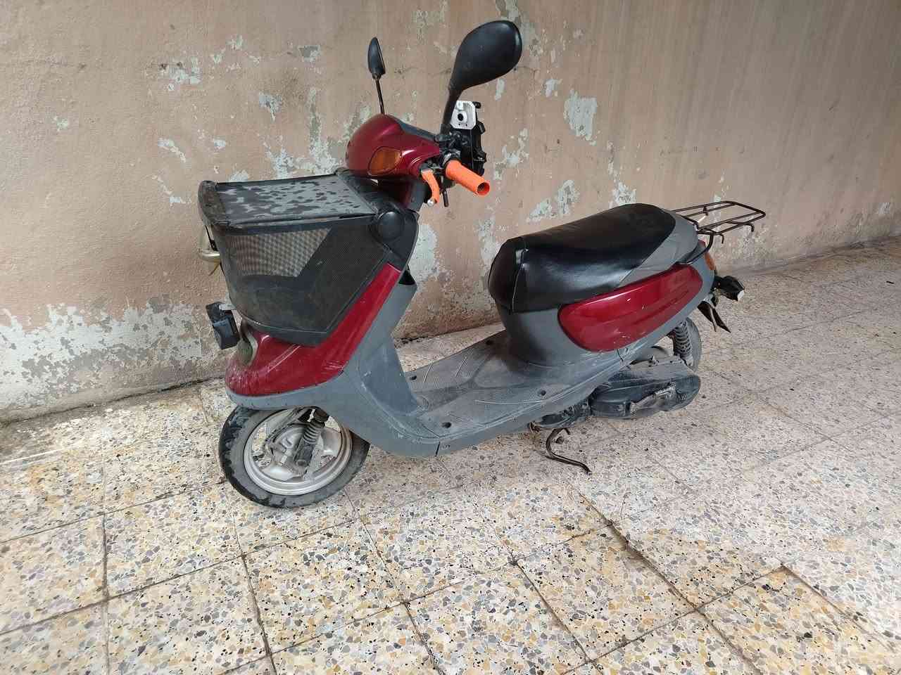 دراجه بالفعل نظيفه وجديده اللي يحب يراسلني خاص السعر 400 هذا رقمي ***********

