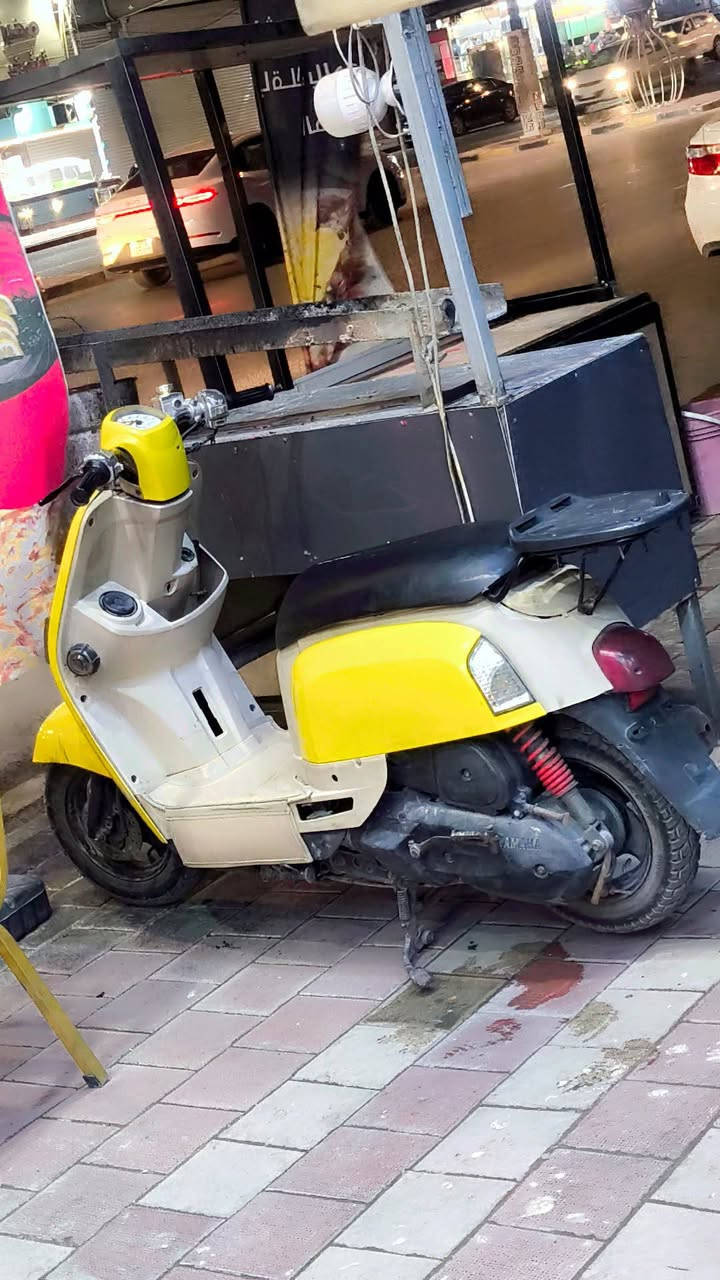 سلام عليكم  ماكس بوليسي للبيع كابريتر داجه نضيفه وشلعه ومعدل  فول دراجه مابيه اي نقص بوشه 55  السعر خاص او تريد عله رقم *********** مكاني نجف كوفه شارع المعمل
