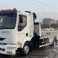 سياره للبيع نوع رينو موديل 2002 مكينه 6سلندر سوبر بدي صطحه رمبه وكرين ...