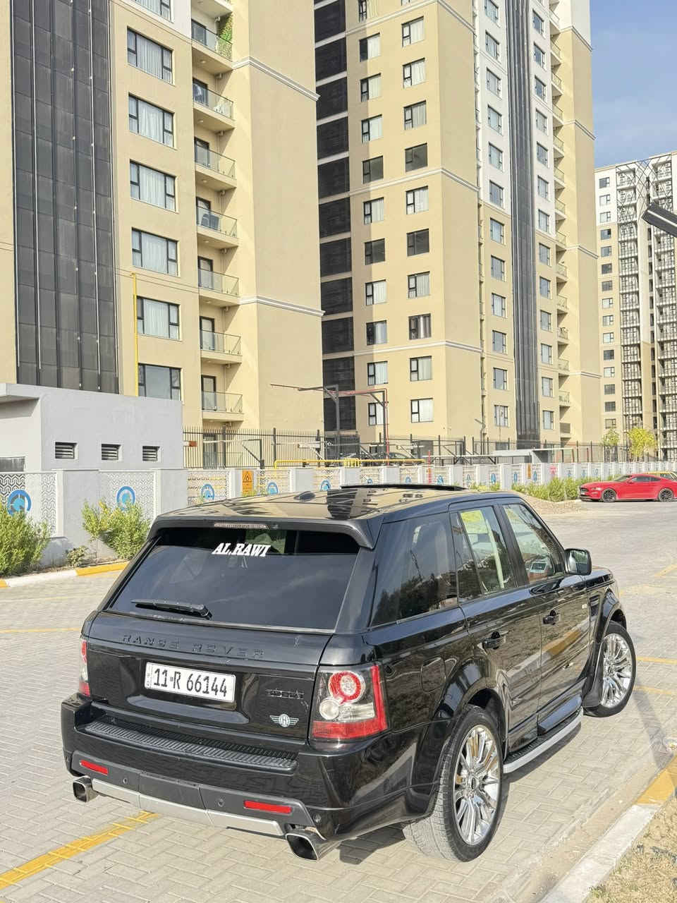 السلام عليكم
للبيع او مراوس حسب القناعه 
رانج روفر ٢٠١٣ اسبورت 
خليجي وكاله سردار 
مكفوله من الضربه وتبديل والحادث 
بيه فقط فتح جنطه بدون تبديل او ضربه 
محرك ٨ سبور 
ماشيه ١٣٨ كيلو 
فول مواصفات  الخير 
خمس بصمات 
بصمه تشغيل 
اربع بوب بصمه 
جنطه كهربائيه 
مري كهربائيه
اشاير جانبي بلباب 
قطعتين تبريد 
خمس كامرات محيطيه 
استرين كهرباء 
خزن ميموري كشنات 
ثلاجه 
وضعيات قياده متعدده 
افجوج ابرمبو 
شاشه جبيره 
فتحه سقف 
حساسات خلفيه 
حساسات امامي 
دمام صوت 
فول تحكمات استيرن 
شفتات استرين 
جكات تصعد وتنزل 
دواخل لونين 
كشنات جلد 
كشنات كهربائي 
ويل كروم 
السياره بيه موصفات كلش هواي 
جاهزه فضل الله من كلشي 
السعر ١٥٥ وبيه مجال بسيط 
***********
مكاني بغداد حي الجهاد حي الحسين
