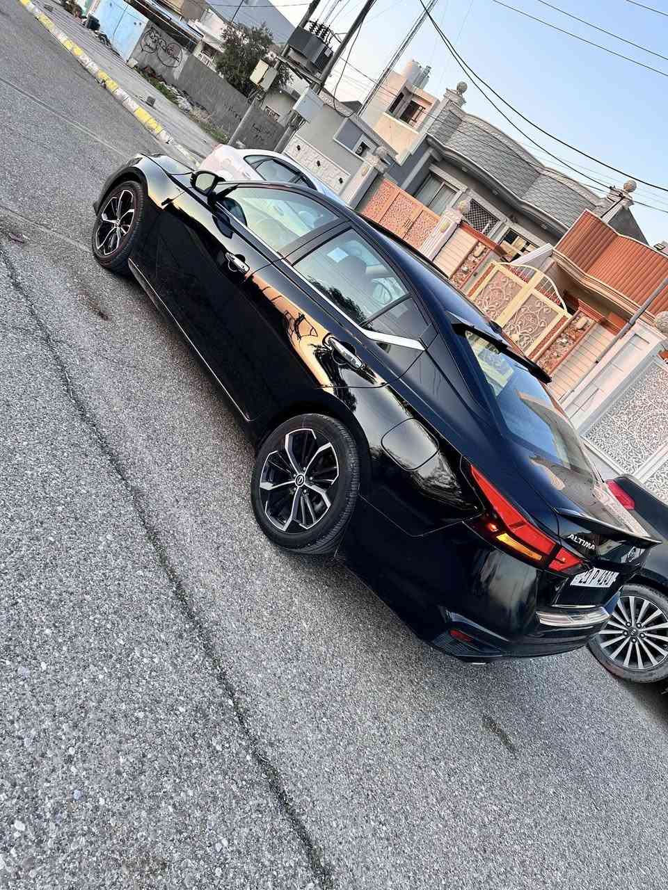 سلام عليكم ..
سيارة التيما موديل 2020موصفات SL فول
تفاصيل واضحة بالسونار 
كير مكينة  بشرط 
السعر // ١٣٤$ ورقة وبيها مجال 
مكاني // ديالى __ قضاء خانقين 
هاتف ☎️ ***********
