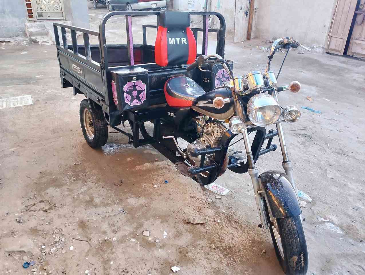 السلام عليكم ستوته للبيع 2016 اوراق وكيل سما بغداد محرك جديد ما مفتوح ستوته نظيفه وجاهزه مكان النجف سعرها 1,200 بيها مجال ***********
