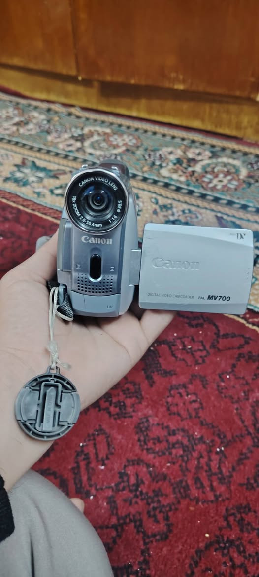 غراض للبيع السعر داخل الصور
***********
