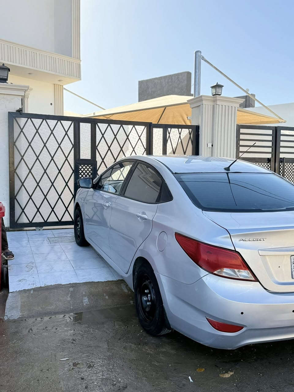 ￼ سلام عليكم سيارة أكسنت موديل 16 سيارة كفالة عامة تبديل السيارة بها صبغة أثر جيراد لا ضربه ولا تبديل السيارة كير مكينة كفالة تخم تاير حدادية كفالة السيارة رقمها القادسية باسمي شخصيا العنوان ديوانية المركز السعر 77       ￼***********￼
