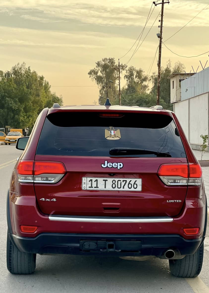 السلام عليكم 
جيب 2015 LIMITED فول مواصفات 
رقم بغداد الجديد باسمنه 
كلين تايتل السياره 
مكفوله كفاله عامه من #الصبغ_والتبديل_والحادث 
بنوراما
بصمة ابواب 
بصمة تشغيل 
كشنات جلد وكهرباء
كشنات تدفئه تبريد
فول تحكم استيرن شفتات 
كير طياره
دركه هيتر
مري قلاب
صندوك كهرباء
محرك 3600 6V
رادار 
حساس خلفي
شاشه جبيره
كامرا خلفيه
لايت حاجب
زنون عالي ناصي بلادي
ماشيه 140mi
السياره 
جاهزه كير ومحرك وحداديه وتبريد وتدفئه
تخم تاير ويل جدد
ناصبه السياره وجديده وشرط الفحص والسونار 
السعر 208$ وبيه شي بسيط 
عنواني بغداد
***********
