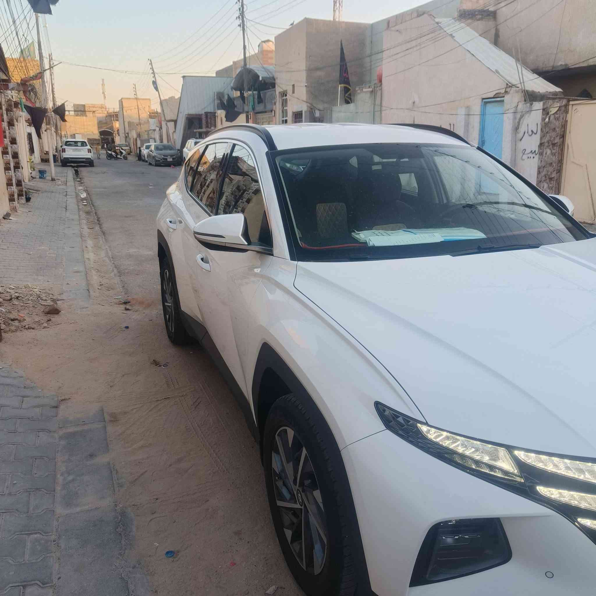 السلام عليكم سياره توسان 2022
ماشيه 64الف السياره جديده من الحداديه والصدر والمحرك
بيها بارد بالجنطه والباب الخلفي سايق 
سعرها 183وبيها مجال 
مكان السياره النجف الاشرف حي الفرات 
رقم التواصل الاتصال والواتساب  *********** 
مكلف بالنشر
