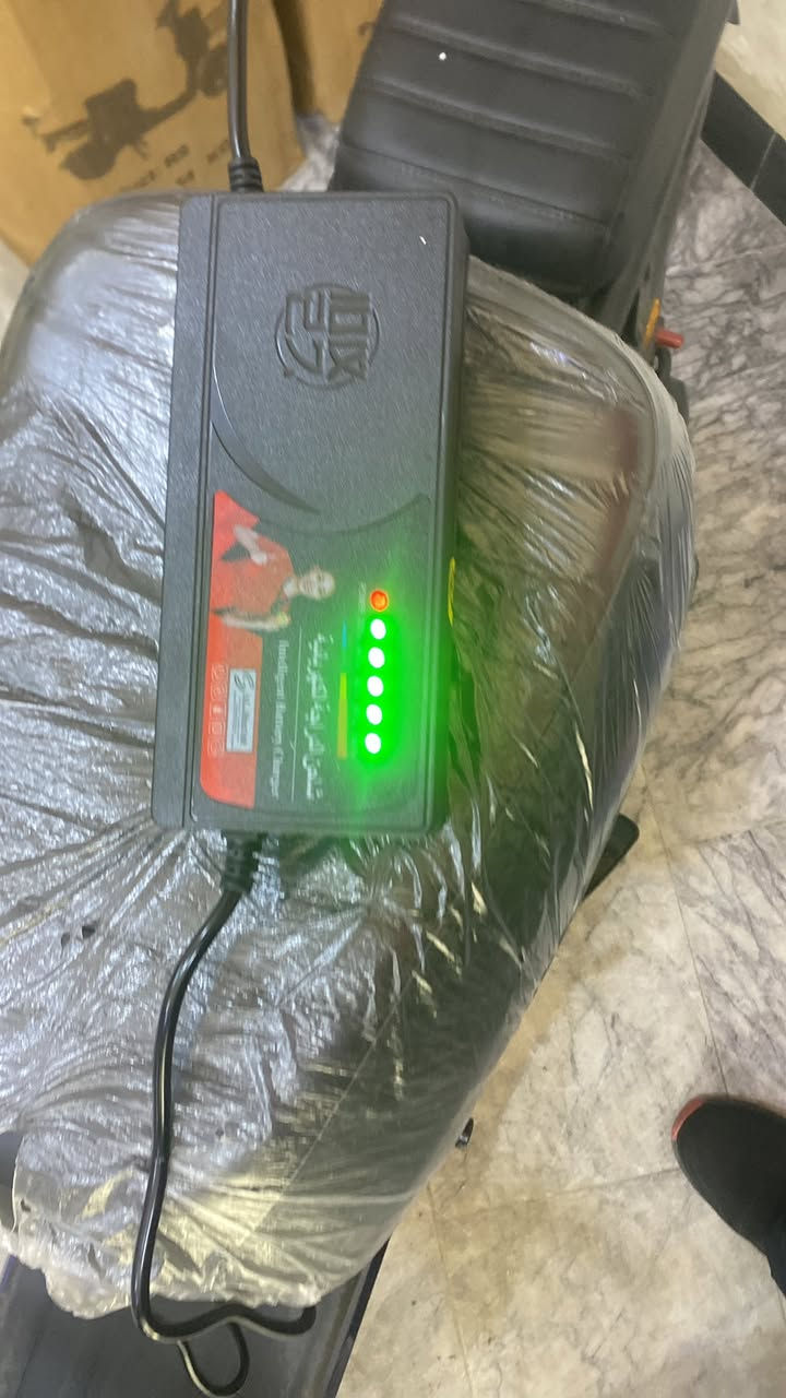 دراجه R9 2026للبيع جديدة صار 12 يوم من طلعتها من وكيل وكيلها البارون بالعشار بطاريات ونلي 5 بطاريات كلشي شغال اشاير ولايت سعر 500 وبيها مجال رقم ***********
