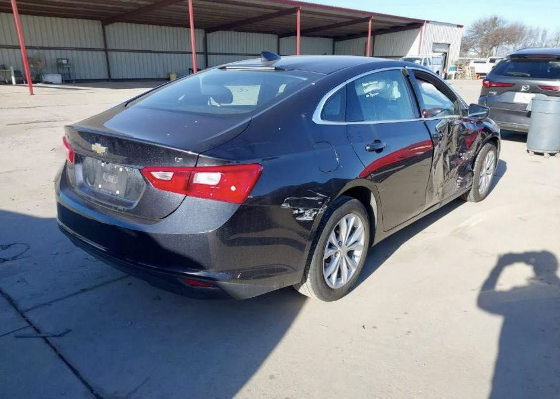 ماليبو 23 LTرقم اربيل السياره مابيها اي شي اطلاقاً ولاعايزه شي ماشيه 58 الف مكانها نجف حادثها باب وجاملغ والسياره فقط ايرباك برده والصور مرفقه والسعر قفل نهائي 138 غير قابل للمعامله واني اعرف شنو اكو بالسوك واعرف كلش زين شنو جاي ابيع السياره معايزه شي ولابيها اي مشكله من اي نوع وافحص وين ميعجبك***********
