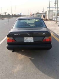 مرسيدس 300E • ١٩٩١ • كربلاء
