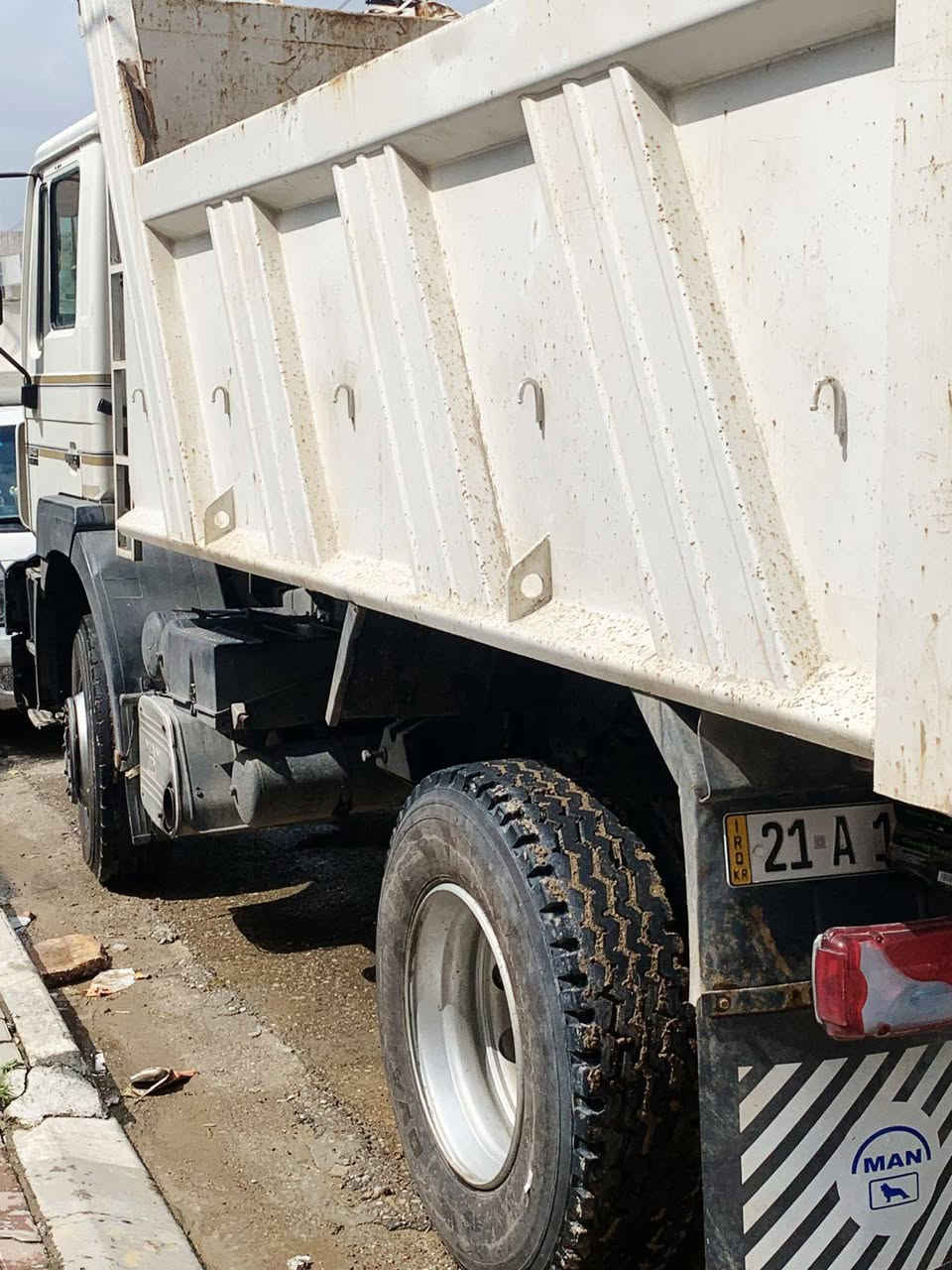 السلام عليكم
قلاب  مان )  للبيع 
موديل 1997
گير محرك شرط ✅
تبريد شغال ❄️
تخم تاير جديد✅
‏‪0771 480 4400‬‏
‏‪0782 483 1089‬‏هـــ
تصال على رقم
