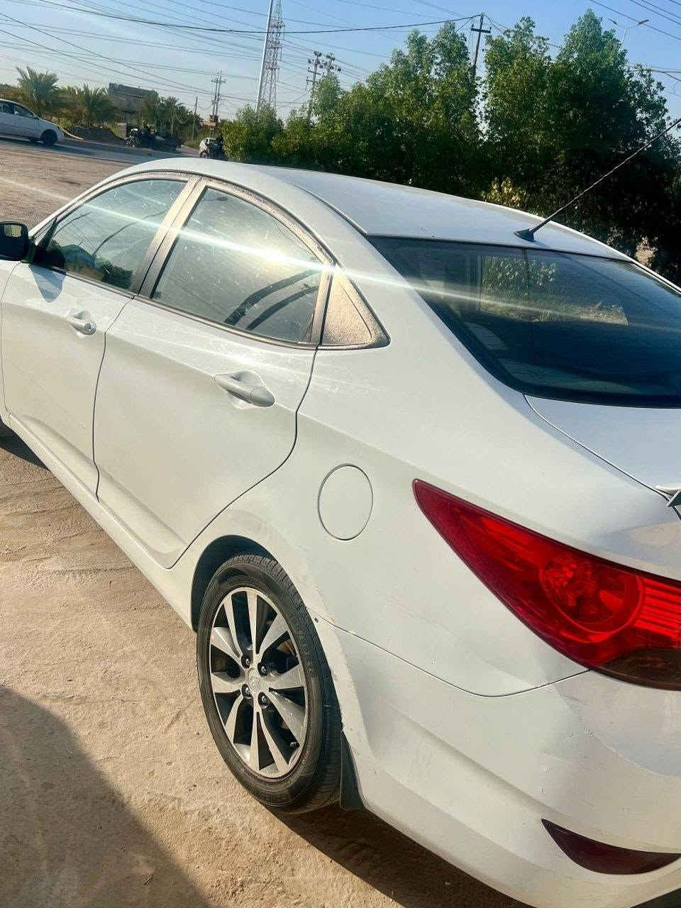 🚘 هيونداي أكسنت خليجي 2014 للبيع
✔️ محرك 1600
✔️ فل مواصفات
✔️ ماشية 99 ألف كم فقط
✔️ گير ومكينة مكفولات
✔️ مكفولة من الضربة والصبغ، عدا بارد بكد شبر بباب السايق والجاملغ الخلفي جهة السايق
✔️ رقم بغداد دولي مميز
✔️ السنوية جديدة وباسمي
✔️ حدادية جديدة
✔️ تخم تايرات جديد

سيارة نظيفة وجاهزة، ما تحتاج أي مصروف.
للاستفسار والمراسلة على الخاص.

*********** تواصل واتساب
