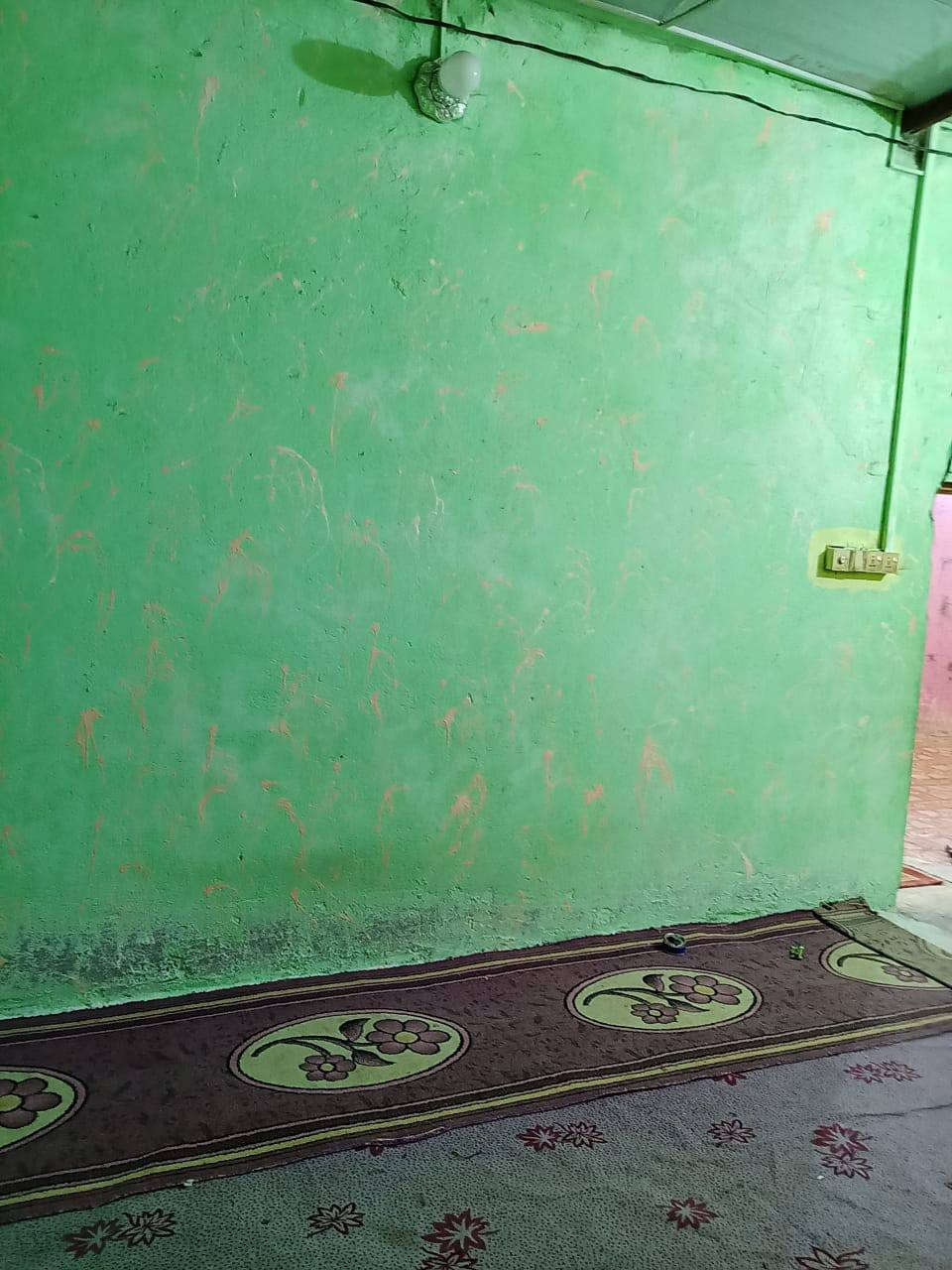 سلام عليكم بيت بياسين خريبط المساحه 280البيت يتكون 3 قرف ومطبخ وصاله وديوان وحمامات خارجيات ألبيت تجاوز ما عليه لا زاله ولا تبليغ شاهد ونسئل المنطقة وتأكد بنفسك ألبيت مرتب كهرباء 4 خطوط ماي على شارع السعر 15مليون وبيه مجال بصيط كلش(***********
