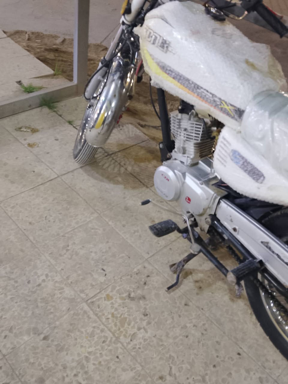 سلام عليكم عندك دراجة للبيع موديل 24طالع بل25 بسعر 600بيها مجال للطيبين هاذ رقمي ***********
