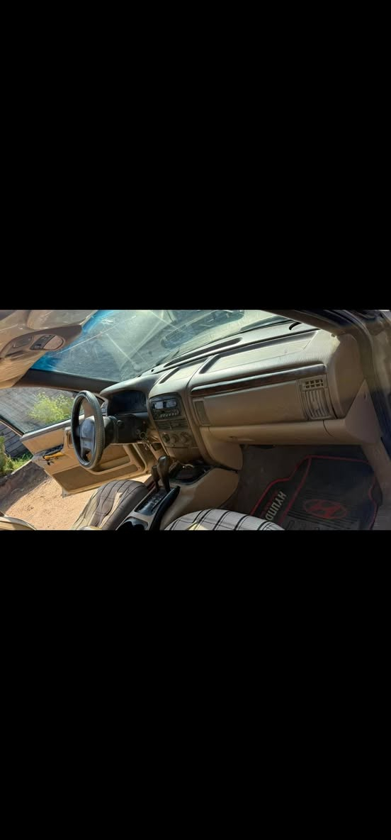 جيب كراند شيروكي موديل 2000 ..
باسمي سنويه ل2031 وهزه قبل كم يوم .. 
رقم انكليزي الجديد .. 
سيارة 🚗 جاهزه كير محرك تبريد حداديه كهربائيات طخم تايرات جدد مابيها نقص . محرك فيفيتي 3000 .. 
شاشة عريضه وسستم صوت شادهن بورقتين .  
السعر 58 ..


**إذا كنت صاحب هذا الإعلان وتريد حذفه لأي سبب، رجاءا أرسل رسالة إلى الدعم الفني**