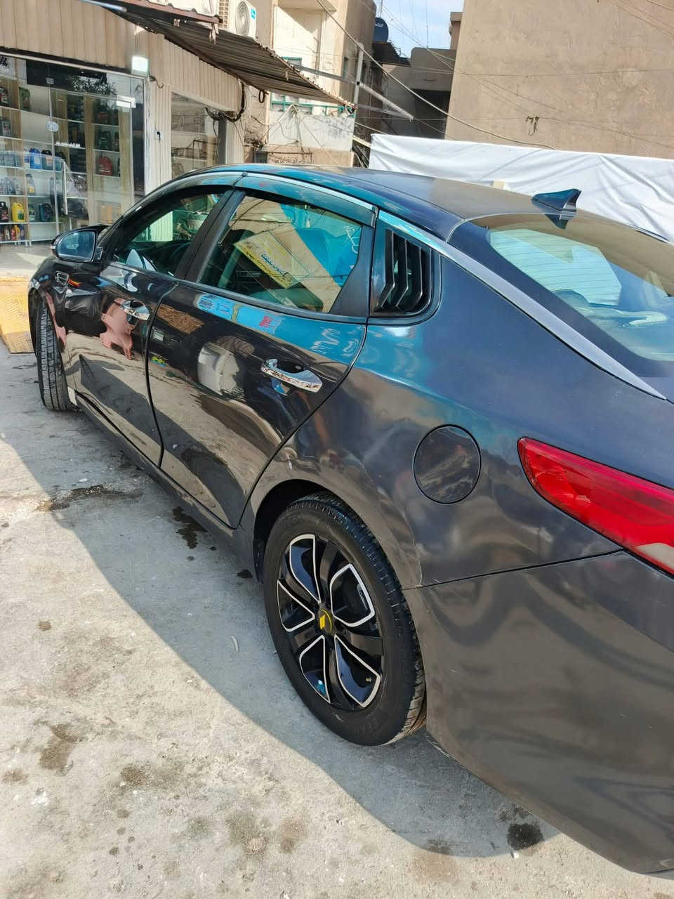 السلام عليكم اوتمه امريكي2017
 حادثه دوسه فقط 
بيه رصعات وشخوط ابيع احزام 
رقم اربيل بسمي تحويل ثاني يوم 
كير ومحرك وثبريد تخم تاير كله جاهزه 
مكان السياره بغداد العامريه 
***********
السعر 110بيهه مجال
