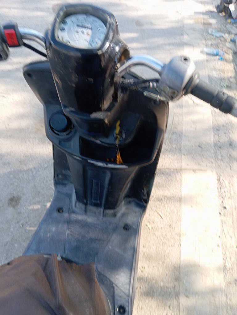 السلام عليكم عندي ماكس بوليس موديل 2009 بلادية محرك خرسة كفرات تجاري الدراجة كاملة كهربائيات كاملة عوزها تكعيد كفرات بس ويالة نجمة دبل امامي تزويد من تايوان مكاني ديالى بعقوبة قرب فلكة الأمين السعر 500 وبيها مجال أو مراوس أب عدلة أو منغولي نضيف رقمي ***********
