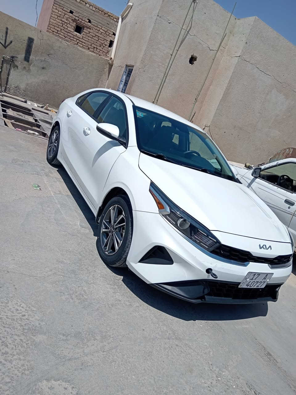 فورتي حره ٢٠٢٣ باسمي مداور ثاني يوم
بدون تبديل صبغ بنيد وبيها كلير يم قبق البانزين بامريكا
مواصفات رادار جانبي امامي اشارة بالمري حساس تاير تحديد مسار ومثبت سرعة توقف ذاتي
السعر ١٦٣
المكان السماوة قرب معمل المرور 
***********
