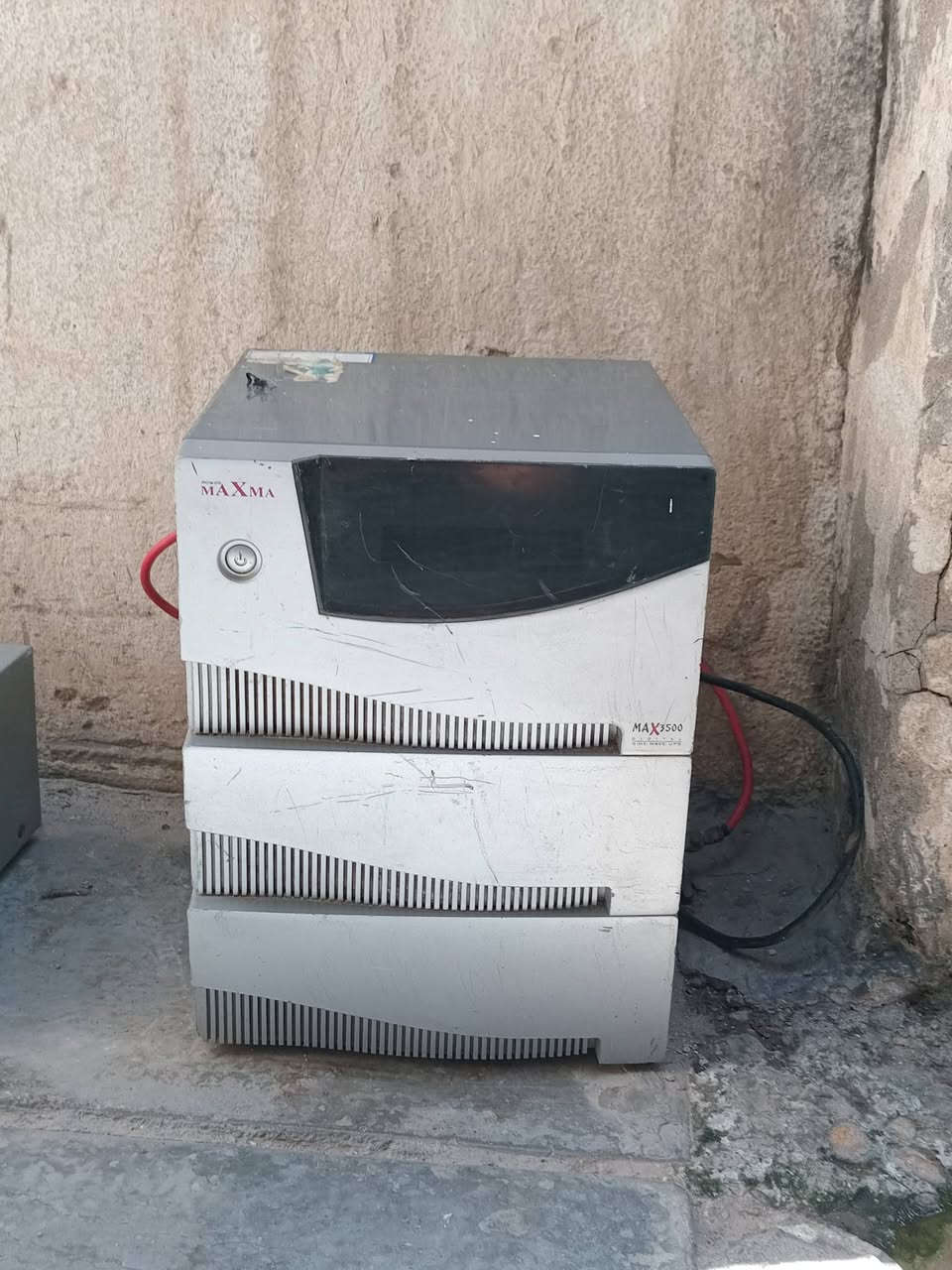 من رخصت الادمن  السلام عليكم عندي عاكسات عدد ٢  عشرة امبير  وخمسه امبير شغالات وعلى الفحص السعر  انت تقيمه بينك ما بين الله لئن محتاج ومستعجل على بيعتهن امانة الله ورسوله اتصل على ***********
