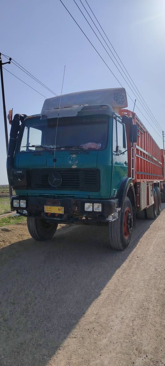 سلام عليكم للبيع لبي سكس شاصي موديل 77لون شذري الاستفسار علا رقم ***********
