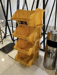 حاويات بلاستيك للتخزين، عملية ومتينة، مناسبة للمحلات والمخازن متوفر لد...