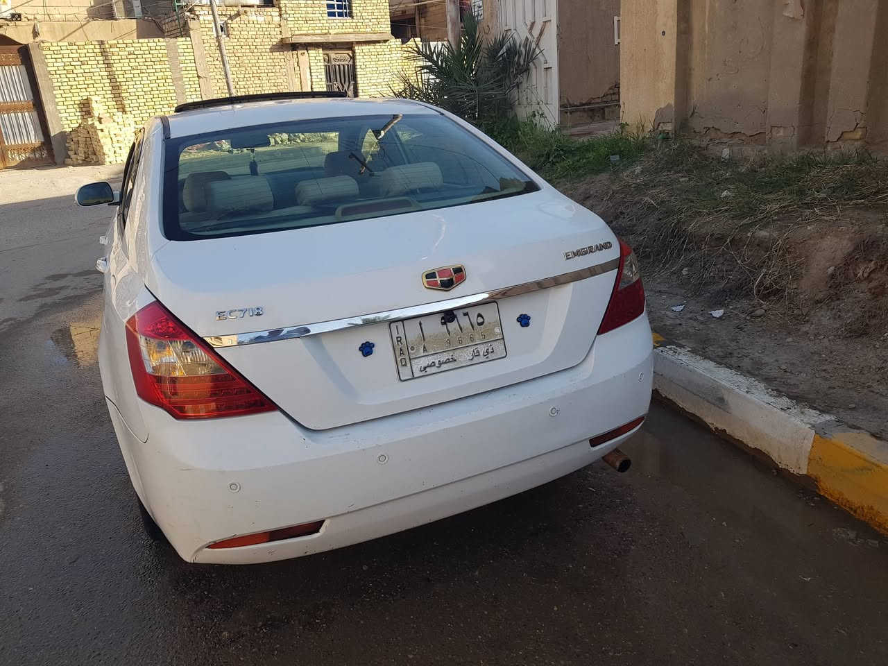 سلام عليكم ام كراند 7c موديل 13 ذي قار  بسمي سنويه لل 28 محرك كير مكفولات حداديه  كهربائيات كله شغاله فتحه ارضيه جلد  دوشمه كامره لايت زنون عالي وناصي سياره  صبغ بس دواير جاملغات خلفي وتبديل جاملغ ايسر امامي وبنيد  مكاني ذي قار ناصريه م ***********  السعر 50 قفل سياره ماتخسر عليه الف شرط  وترايه ناعمه ولاصوت شلع شرط تمشي 180
