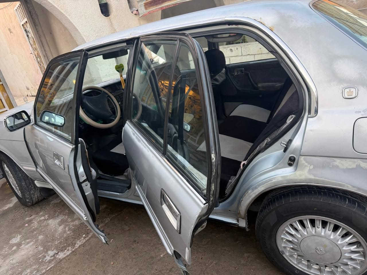 ارنب جناز مديل ١٩٩٣ كفاله عامه من الكص والنقل والضربه والصبغ مكينه كير 2500 تخم تاير حداده تبريد ثلج بأسمنه رقم نكليزي سنويه 2030 تحويل مباشر كهربائيات شغاله سياره بلاديه على ايدي مابيه نقص برغي معنه الكلمه مال جناي السعر$ 68وبيها مجال للشراي اتصال  *********** العنوان بصره مدينه بني منصور
