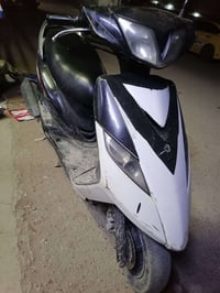 ثعلب نوزل نكره سلف كهربائيات كلها شغاله دبلات جدد ستاند صفح وتعليك شلع...