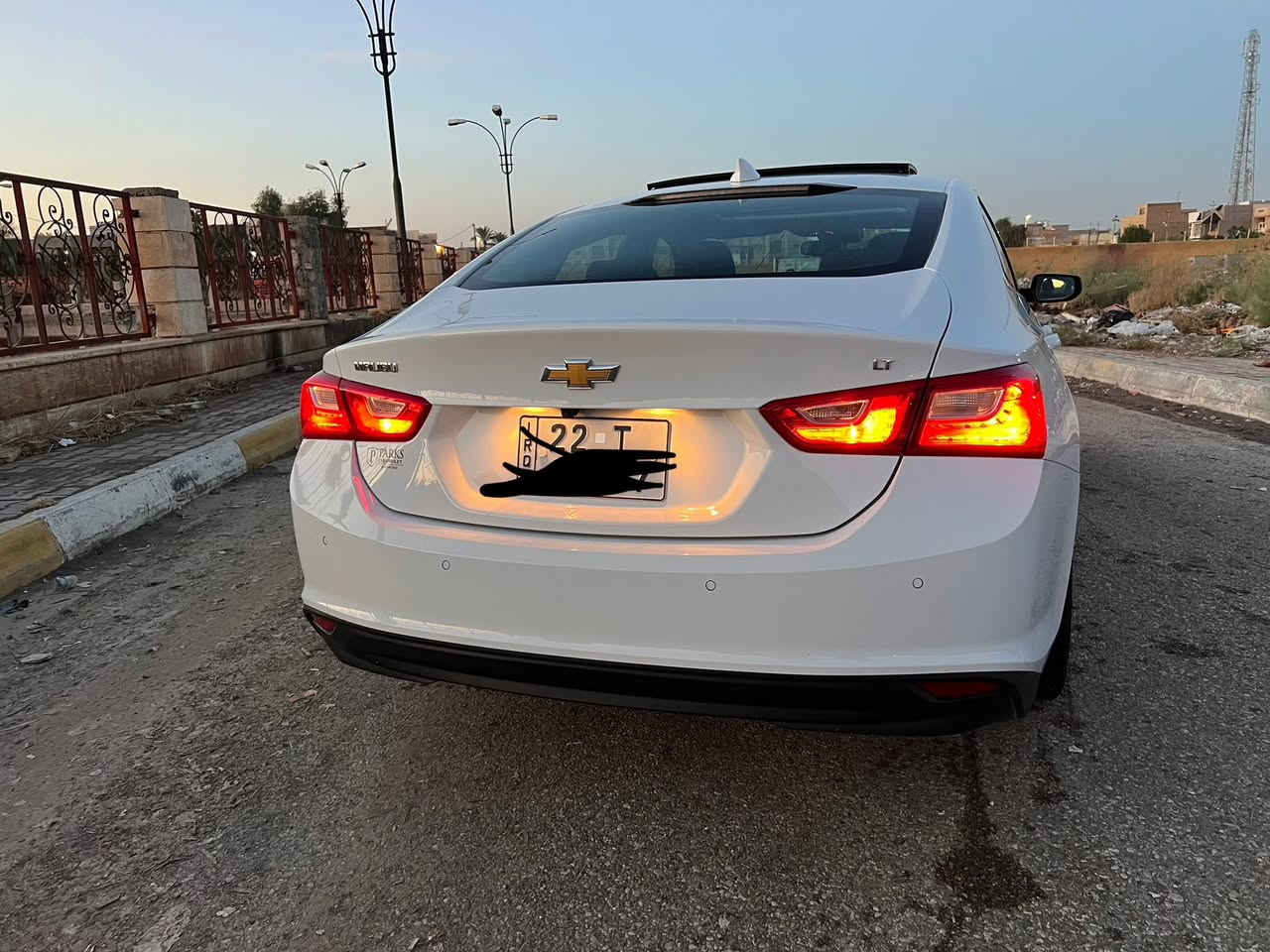 سلام عليكم ماليبو موديل 2024لبيع  موصفات LT2  
كشنات كهرباء ⚡️ 
كشنات تدفئه 
شاشه 
كامره خلفيه 
تحديد مسار
بصمه تشغيل 
فتحت بانوراما 
قطعتين تبريد ثلج
كير 7 نمر
ويلكب 18
لايت يجي اصفر مبدل ابيض بلادي 
محرك 1500 توربو 
ضرر بين بابين باب خلفيه مبدل بلادي 
رقم سياره ربيل جديد
مكان سياره ديالى بعقوبه 
رقم هاتف 📞 ***********
سعر 150
