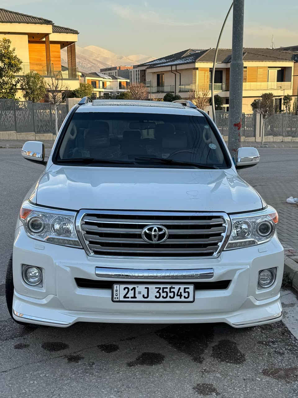 وه‌نه‌وشه‌ مۆدێل ٢٠١٣  بێ بۆیاخ سلاید سه‌لاجه‌ ئیكۆ ناوزه‌رد ١٥٠ هه‌زار رۆشتوه‌ ٦ بستۆن گێرو مه‌كینه‌ی نه‌كراوه‌ته‌وه‌ به‌شه‌رت سه‌نه‌وی تازه‌یه‌ نرخی ٣٥٠ و معامه‌له‌
*********** 
*********** ڤایبه‌رو واتسئاپی له‌سه‌ره السليمانية, العراق
